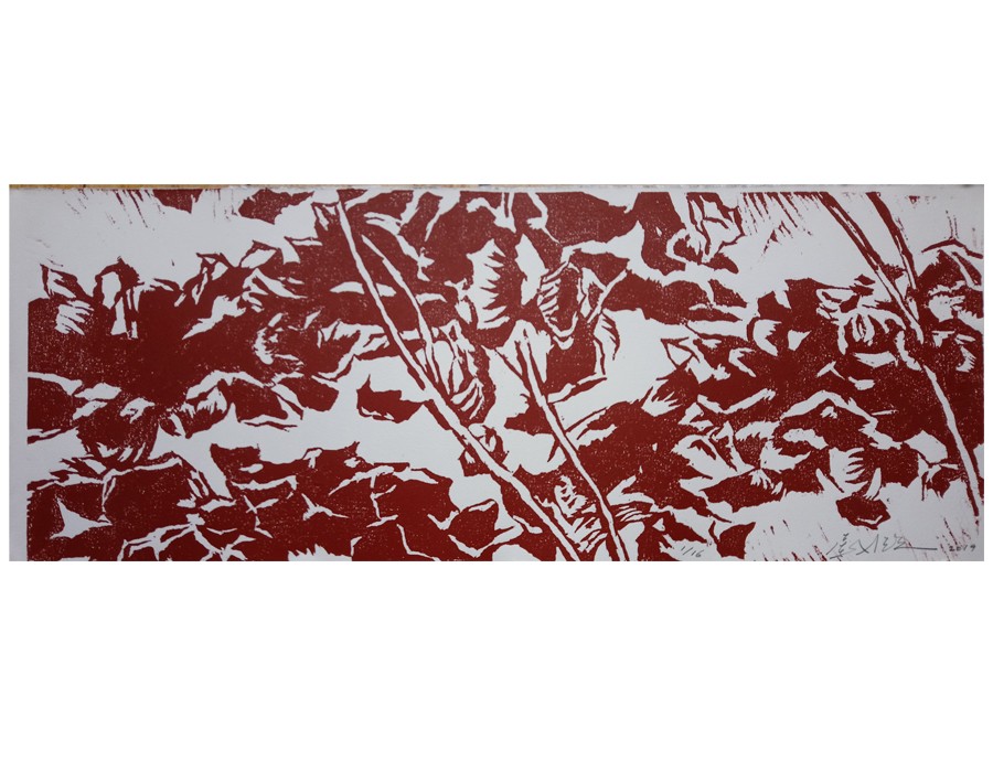« Red Hydrangea V », 2019, gravure sur bois, 25 x 63 cm